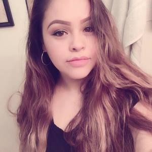 Meet your Posher, Aracely